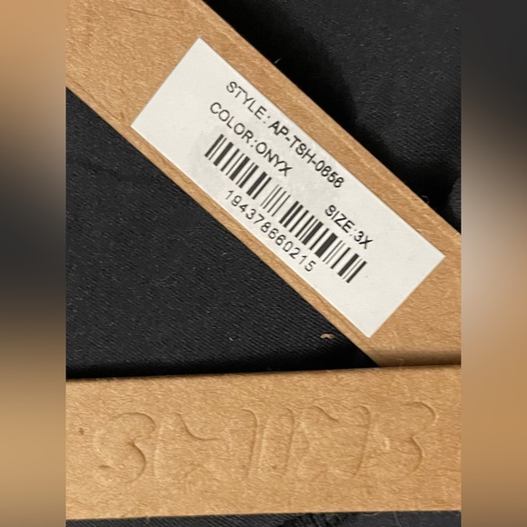 NWT Skims Crop Black Tee Shirt Short Sleeves Size 3X - Picture 6 of 8